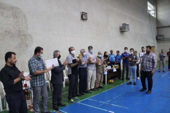مسابقات قهرمانی والیبال جوانان استان گیلان در فومن برگزار شد