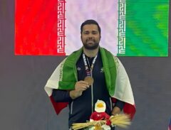 در ایثار و فداکاری کمتر کسی مانند “حاج قاسم” است/ تلاش برای اهتزاز پرچم ایران بالاترین ادای دِین ورزشکاران به شهدا