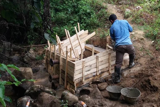 پیشرفت کار ۳۰ درصدی پروژه آبرسانی به روستای چوبتراشان شهرستان شفت