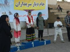 قهرمانی دختر نونهال گیلانی درمسابقات کمان سنتی کشور