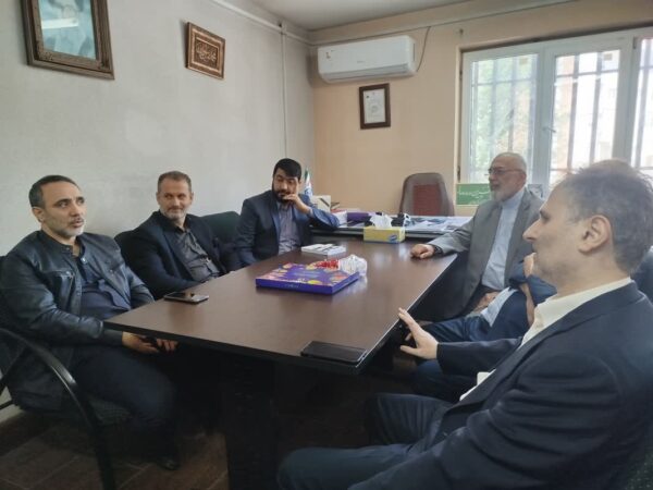 دیدار مدیرکل کتابخانه های عمومی استان گیلان با مدیرکل نوسازی مدارس و مجمع خیرین مدرسهساز استان گیلان دیدار مدیرکل کتابخانه های عمومی استان گیلان با مدیرکل نوسازی مدارس و مجمع خیرین مدرسهساز استان گیلان