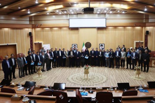 روابط عمومی های برتر گیلان تجلیل شدند روابط عمومی های برتر گیلان تجلیل شدند