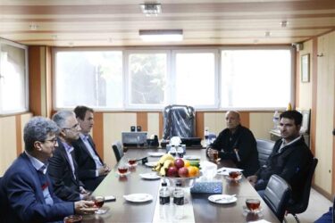 تعامل، تبادل نظر و تدبیر لازمه عبور موفق از شرایط پیک بار است