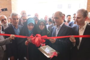 با حضور سخنگوی دولت یک مدرسه خیّرساز در ناحیه یک رشت افتتاح و به بهره‌برداری رسید